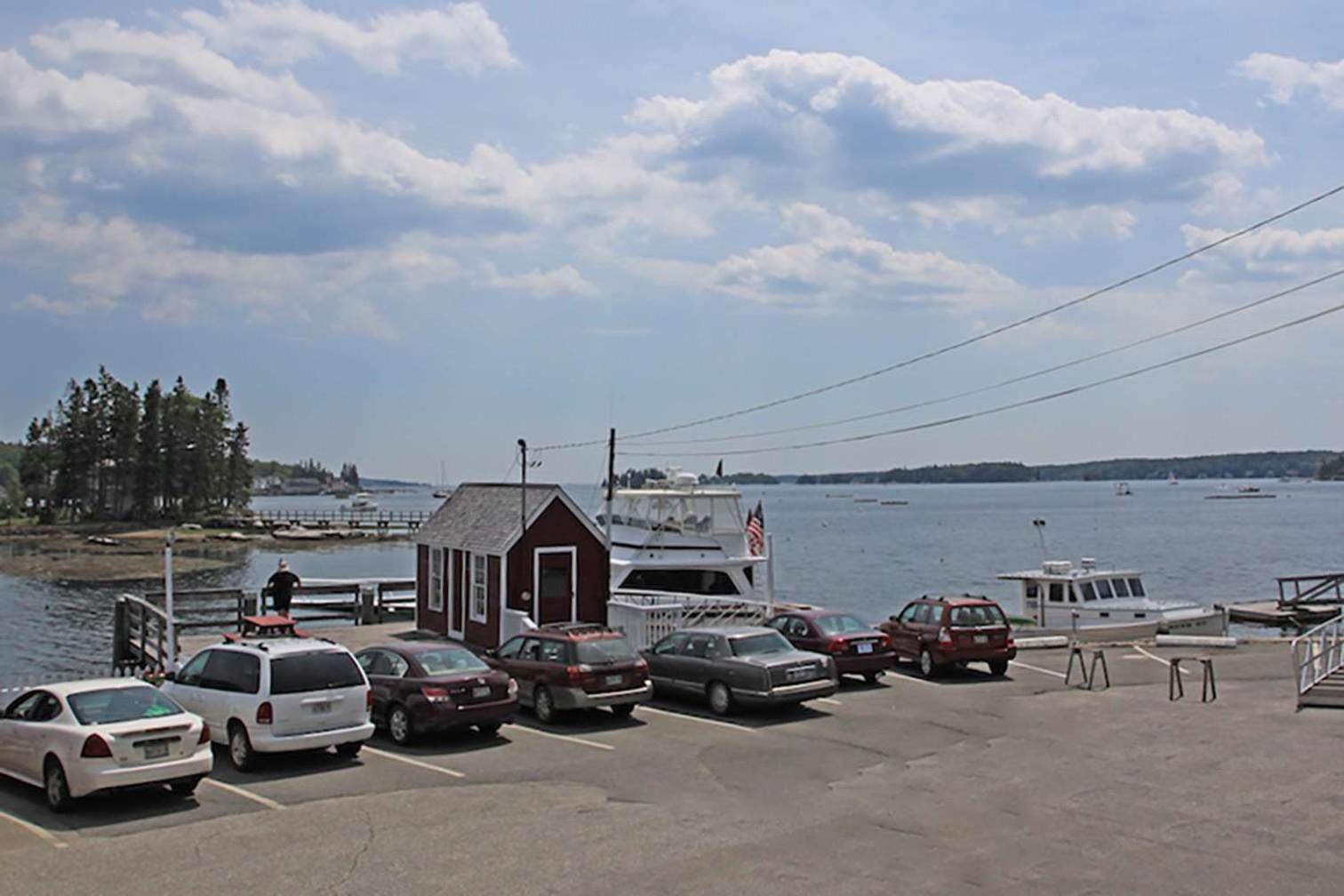 Tugboat Inn Boothbay Harbor Extérieur photo